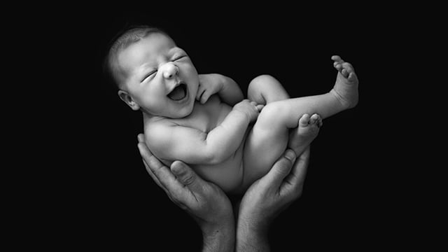 IN PARENTS HANDS – Intro