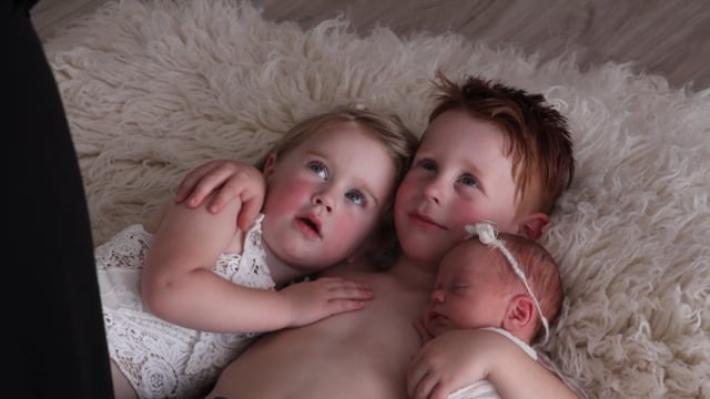 SIBLING POSING – 1 – On mattress