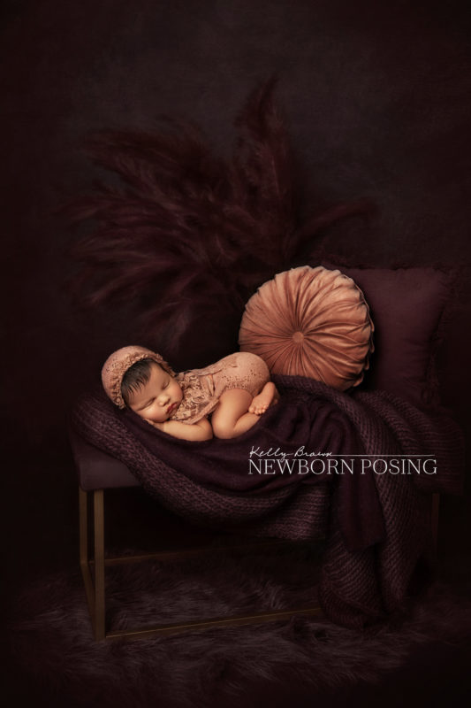 mixing strong and subtle textures in newborn photos