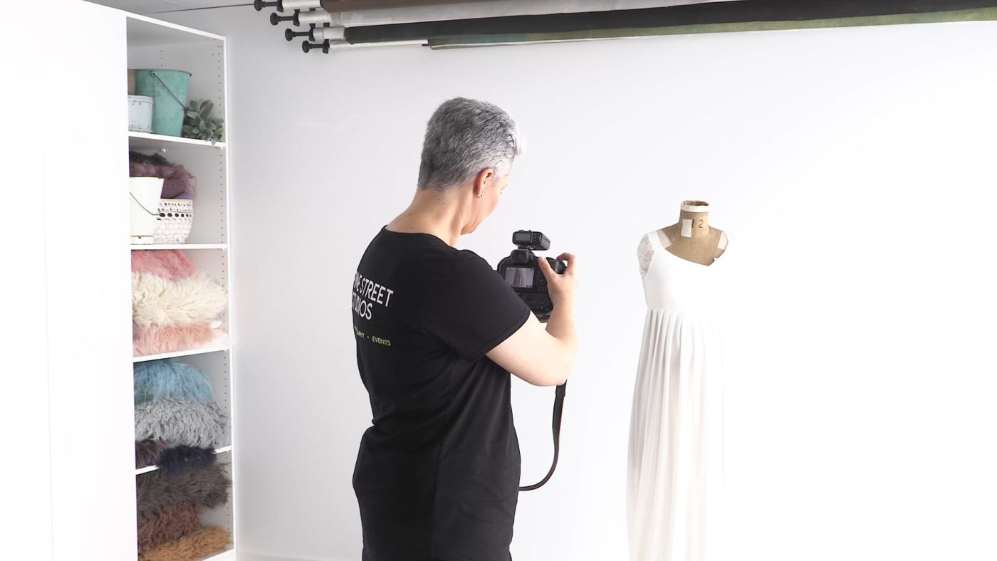 PHOTOGRAPHING WHITE 5 – Natural or Continuous Light Full Length Portrait